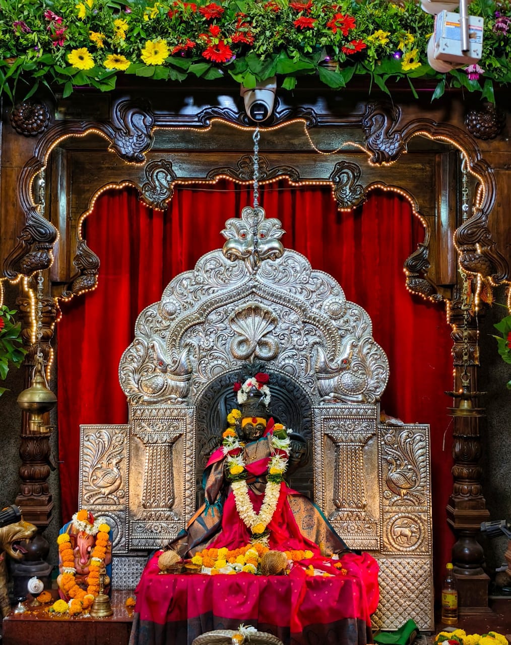 वर्धापन दिन (श्री देवी करंजेश्वरी सिंगासन मंदिर)